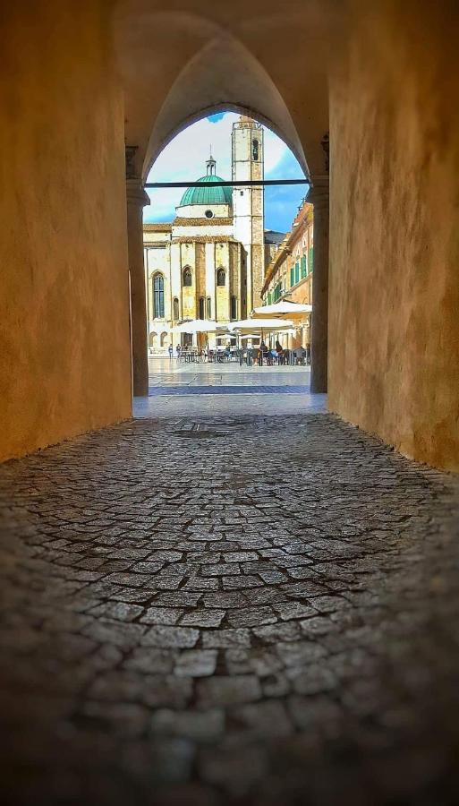 Dietro Piazza Ascoli Piceno Dış mekan fotoğraf